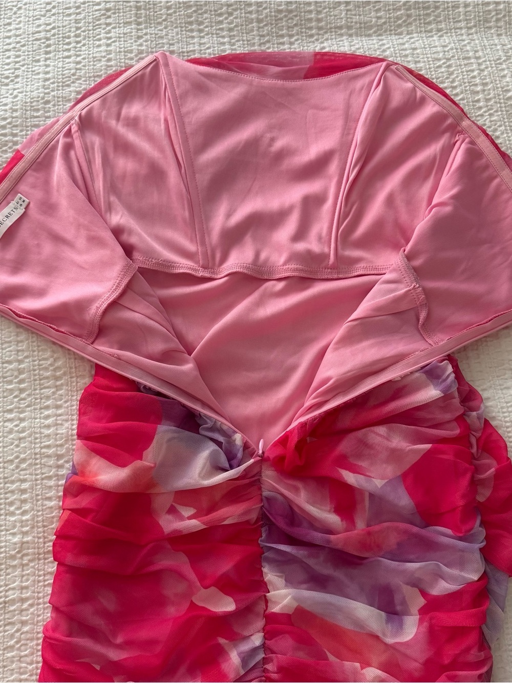 Showpo Catherine floral Hot Pink strapless mini dress size medium - Picture 5 of 6